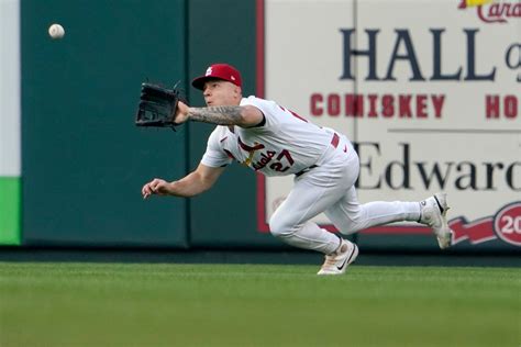 Red Sox trading for two-time Gold Glove outfielder Tyler O’Neill